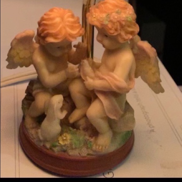 Vintage Night Light with two Angels and a Lithophone Lamp Shade. - Picture 4 of 4